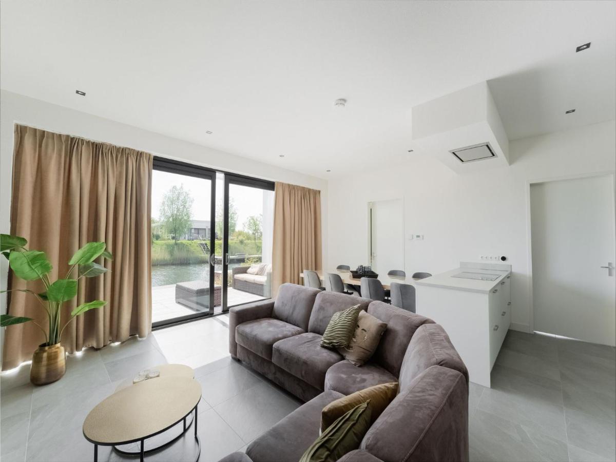 Swanky Villa In Zeewolde With Garden Exterior photo