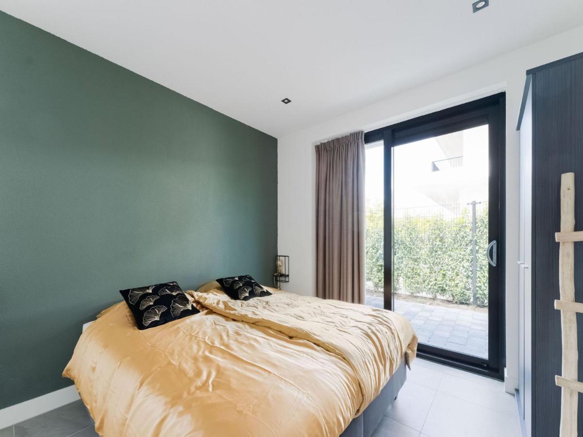 Swanky Villa In Zeewolde With Garden Exterior photo